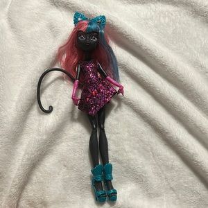 Catty Noir boo york monste high doll